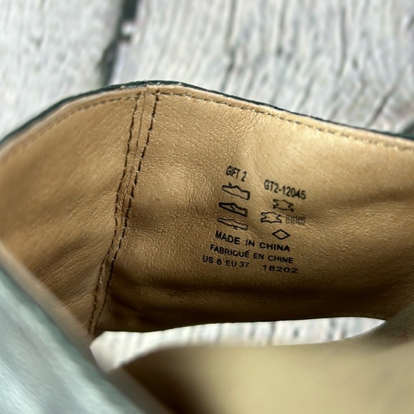 TAOS GIFT 2 Pewter Leather Thong Slip On Sandal - Picture 9 of 16